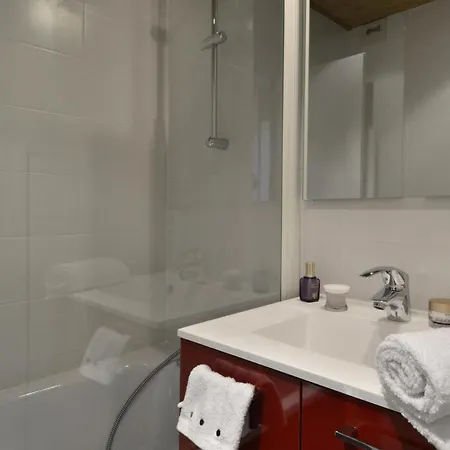 3000 - Divisible - Pied Des Pistes - Vue Vallee Mae-7122 * La Plagne